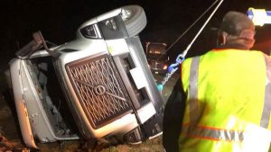 Towing truck helping a stranded driver near Trenton, TN.